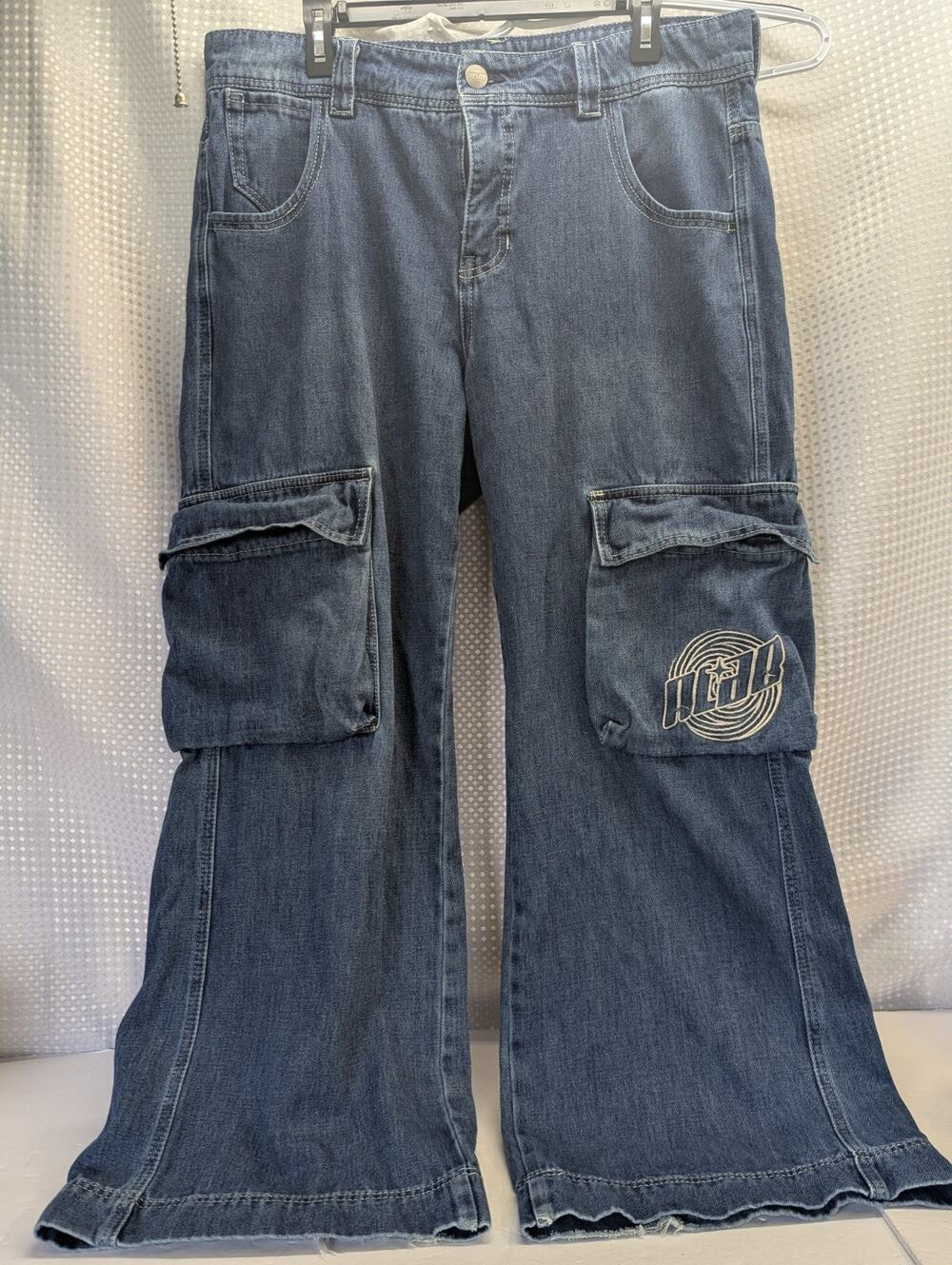 ALAB Wide Leg JeansY2K ALAB Women’s Cargo Jeans Size 14 Wide Leg Flare Denim Bag